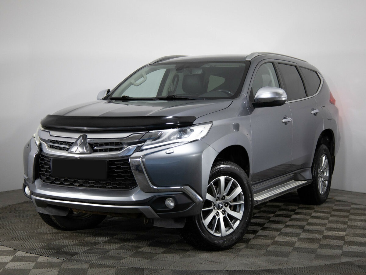 Mitsubishi Pajero Sport 2016 года с пробегом. Посмотреть фото