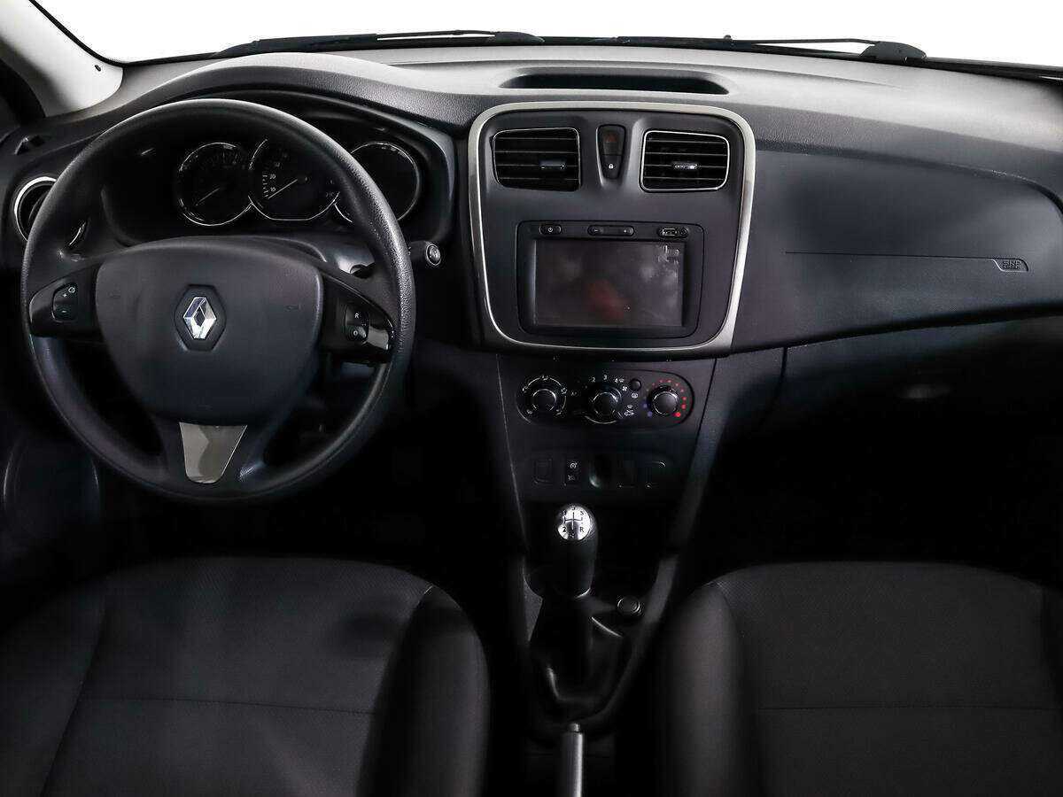 Renault Sandero 2015 года с пробегом. Фото: #11