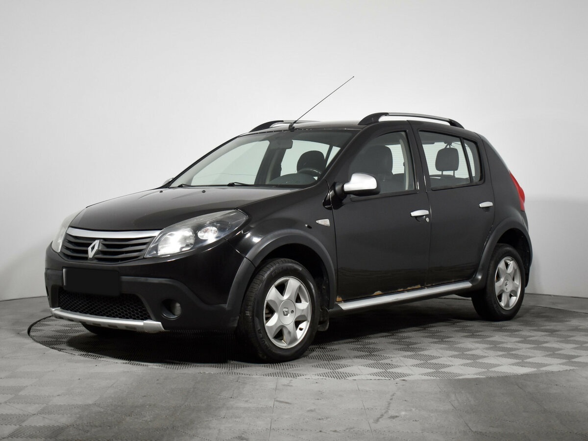 Renault Sandero 2012 года с пробегом. Посмотреть фото