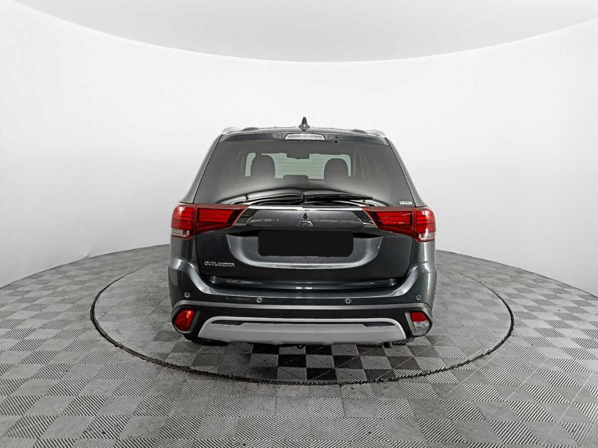 Mitsubishi Outlander 2021 года с пробегом. Фото: #5