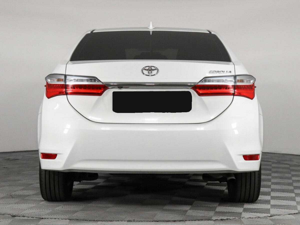 Toyota Corolla 2018 года с пробегом. Фото: #5