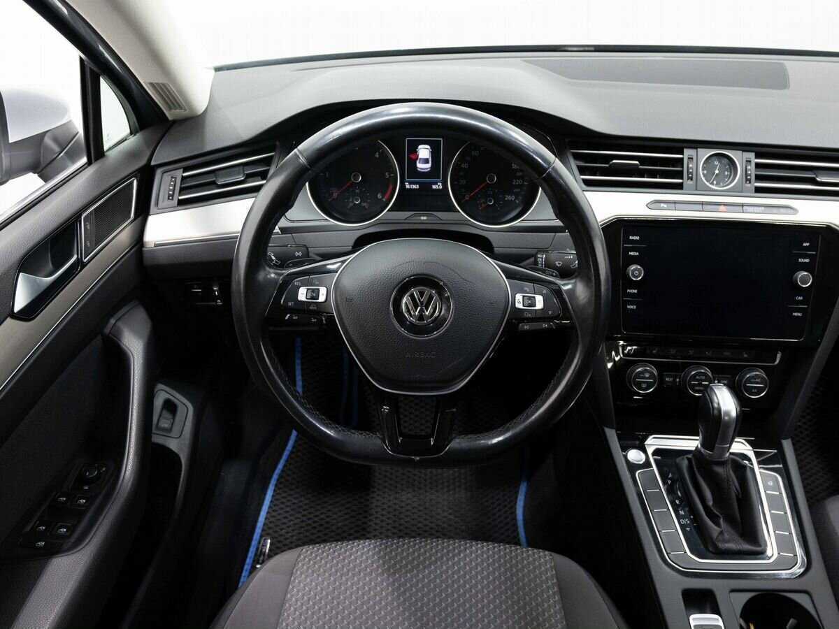 Volkswagen Passat 2017 года с пробегом. Фото: #14