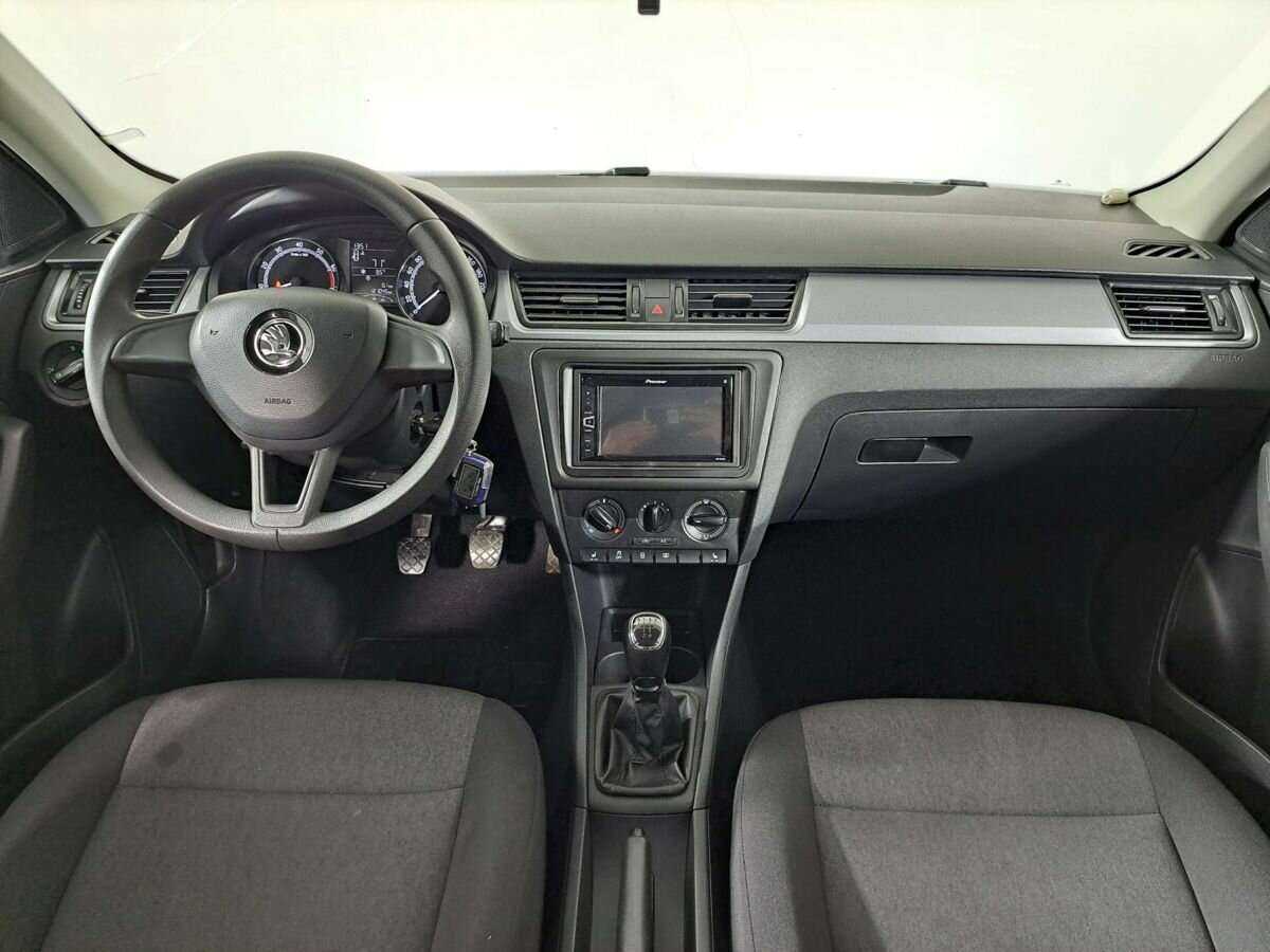 Skoda Rapid 2017 года с пробегом. Фото: #13