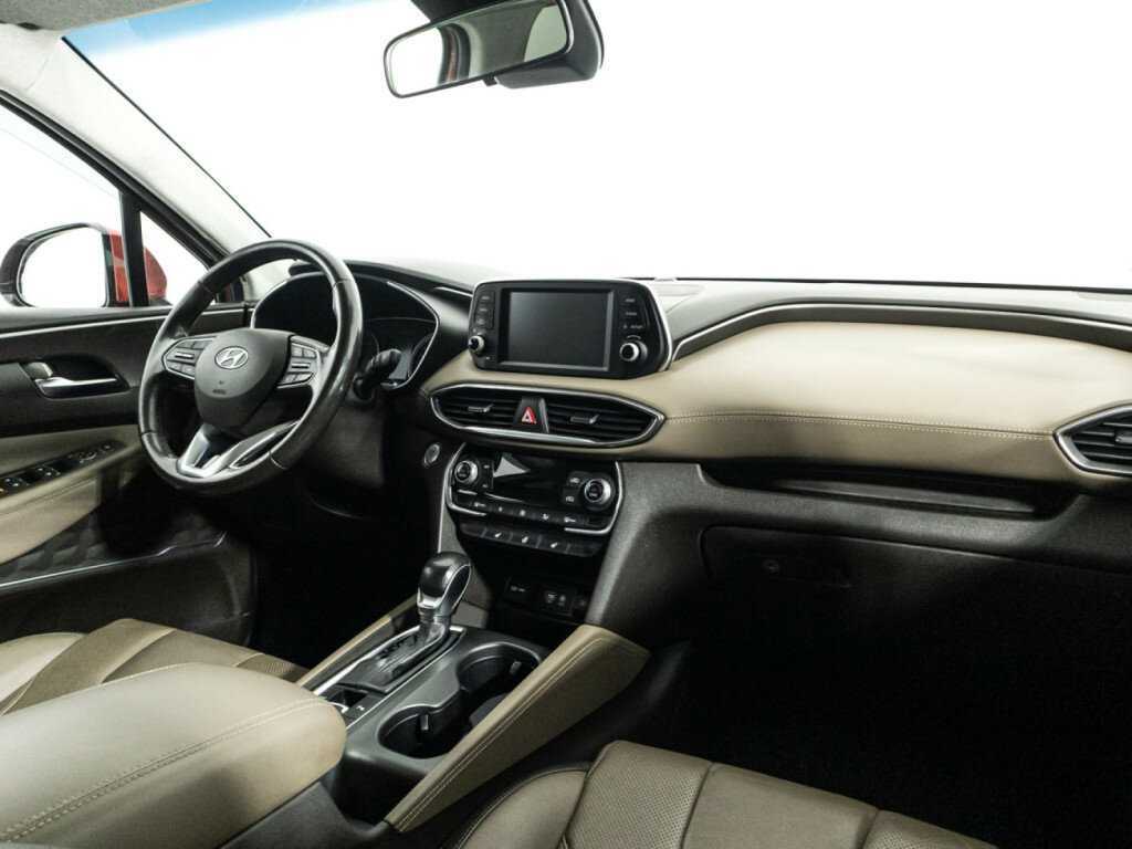Hyundai Santa Fe 2019 года с пробегом. Фото: #8