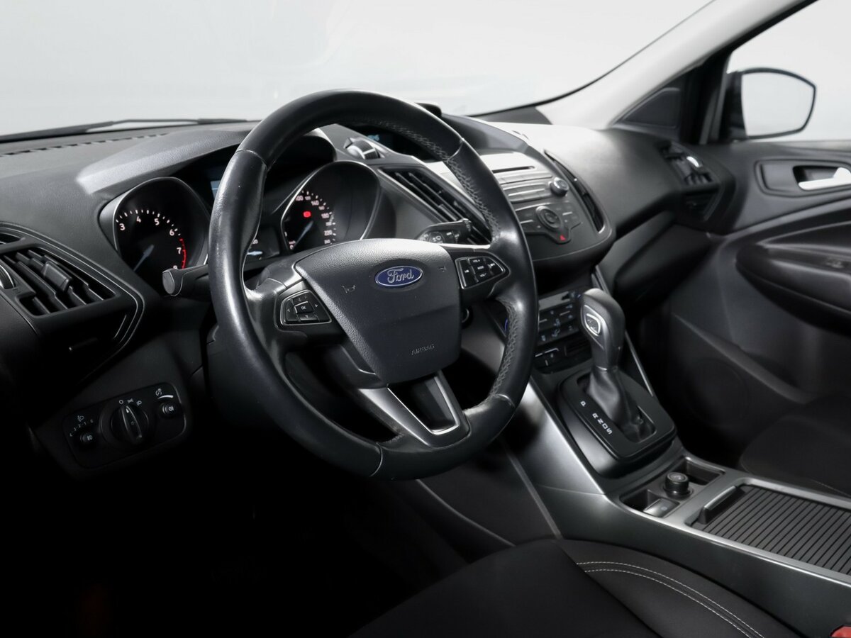 Ford Kuga 2019 года с пробегом. Фото: #12