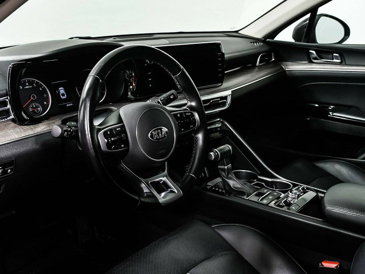 Kia K5 2020 года с пробегом. Фото: #11
