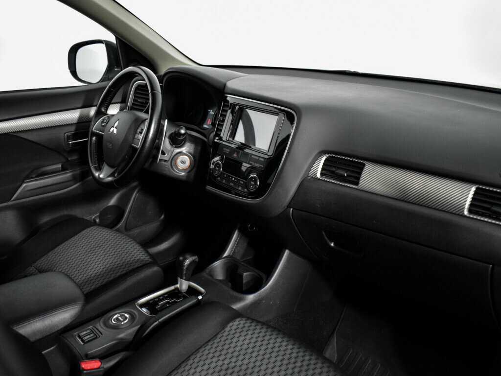 Mitsubishi Outlander 2014 года с пробегом. Фото: #12