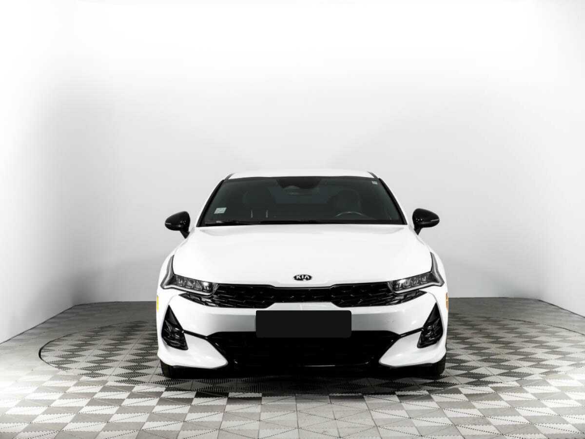 Kia K5 2021 года с пробегом. Фото: #1