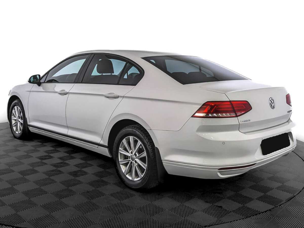 Volkswagen Passat 2016 года с пробегом. Фото: #6