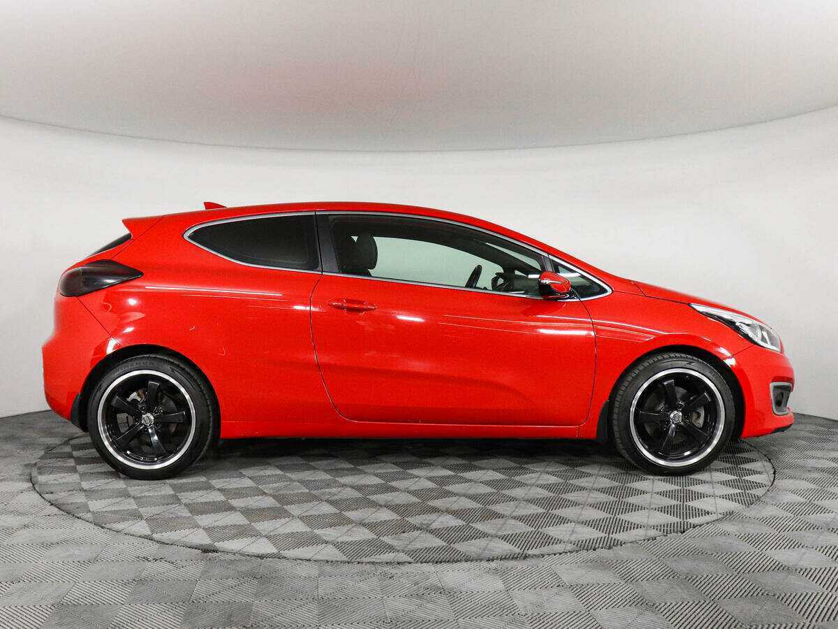 Kia Ceed 2017 года с пробегом. Фото: #3