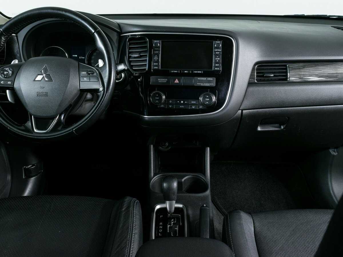 Mitsubishi Outlander 2015 года с пробегом. Фото: #8
