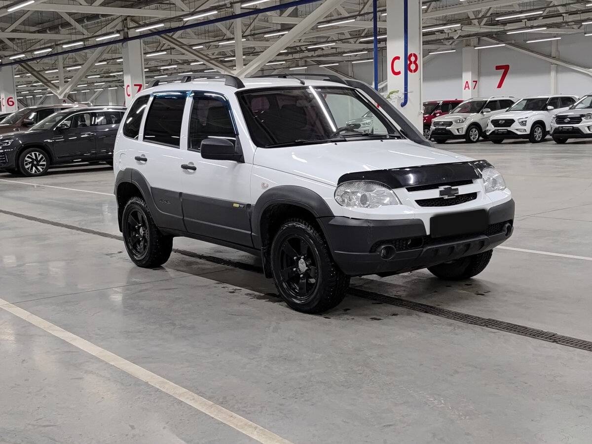 Chevrolet Niva 2017 года с пробегом. Фото: #2