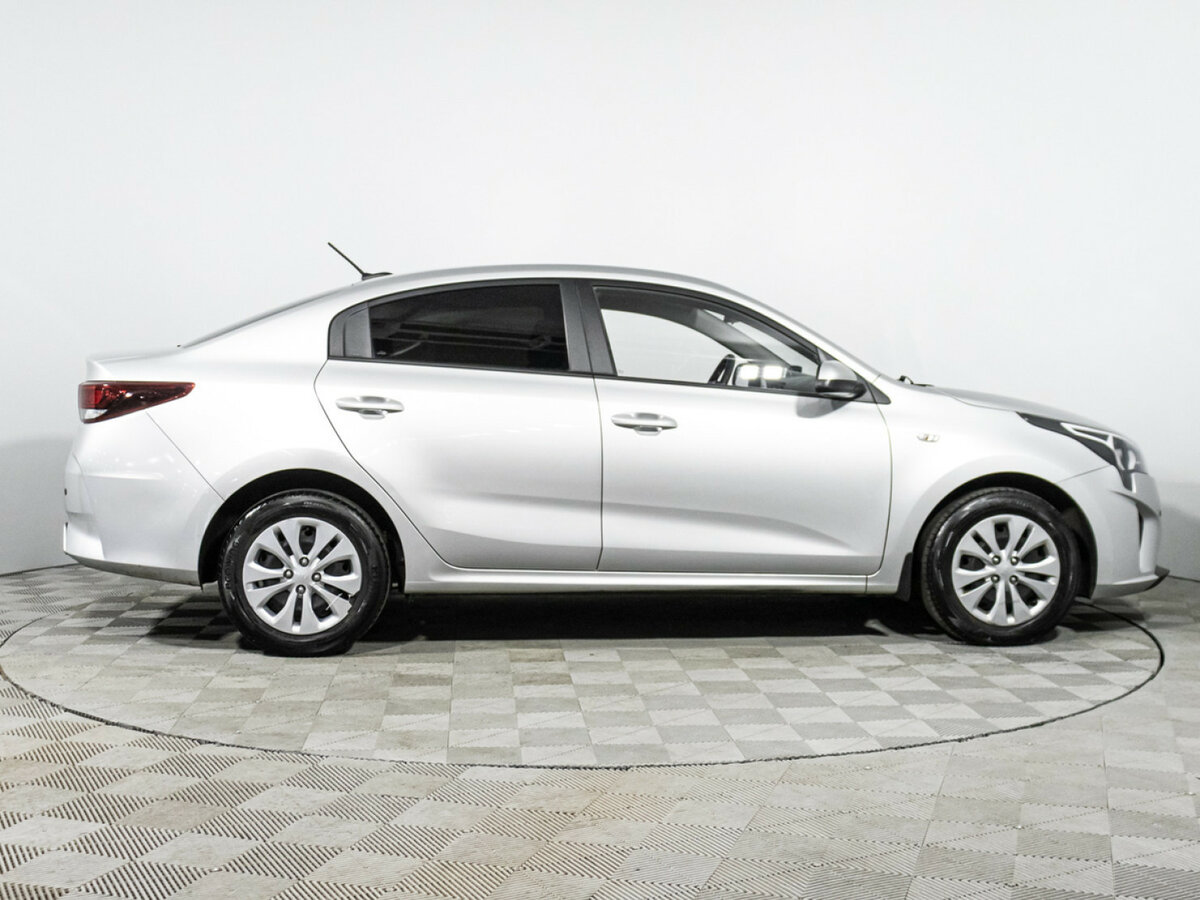 Kia Rio 2021 года с пробегом. Фото: #3