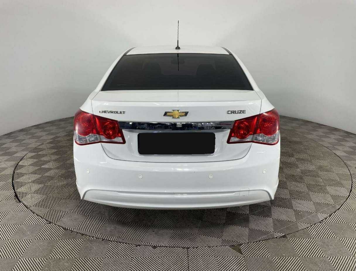 Chevrolet Cruze 2014 года с пробегом. Фото: #2