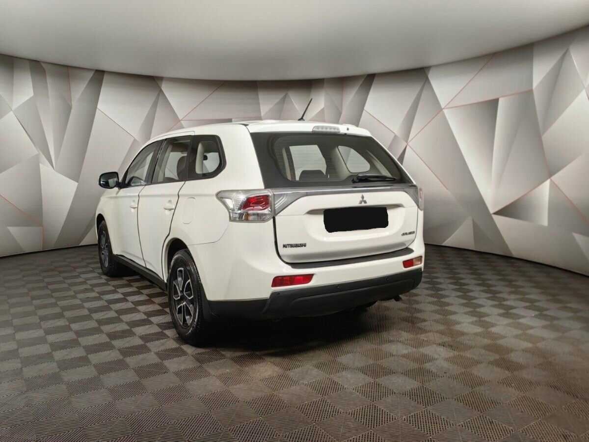Mitsubishi Outlander 2012 года с пробегом. Фото: #3