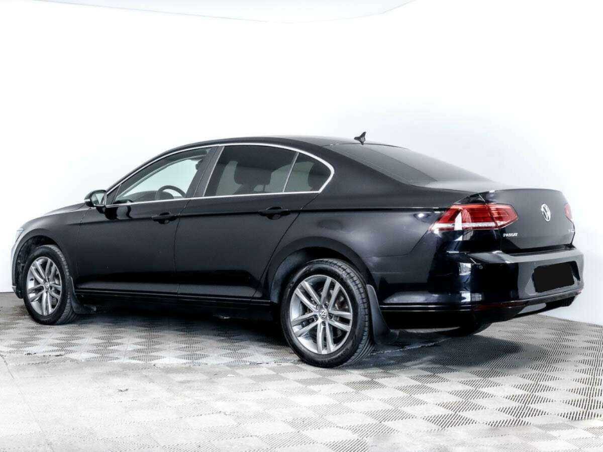 Volkswagen Passat 2017 года с пробегом. Фото: #5