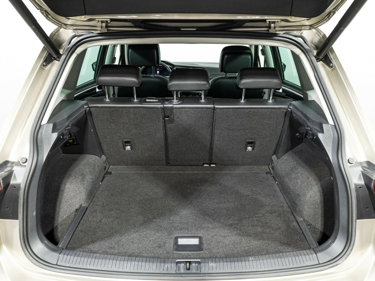 Volkswagen Tiguan 2017 года с пробегом. Фото: #18