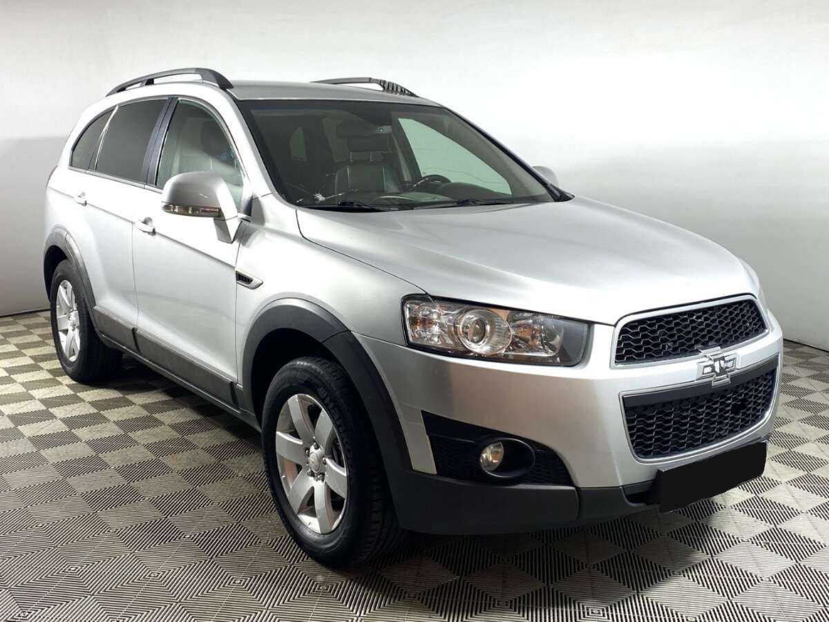 Chevrolet Captiva 2012 года с пробегом. Фото: #2