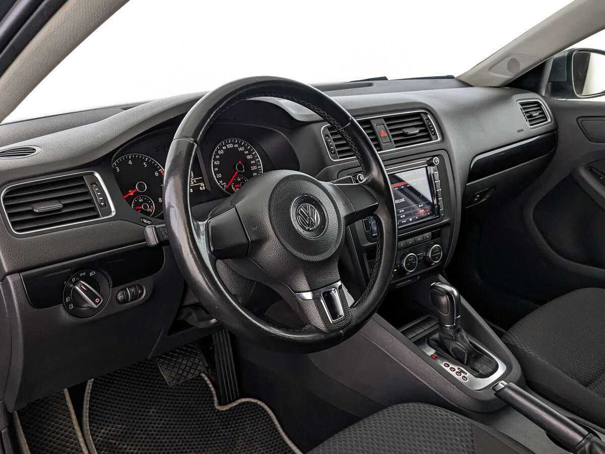 Volkswagen Jetta 2012 года с пробегом. Фото: #9