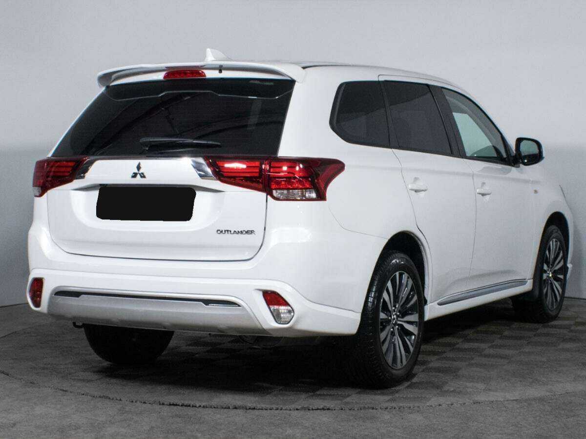 Mitsubishi Outlander 2022 года с пробегом. Фото: #4