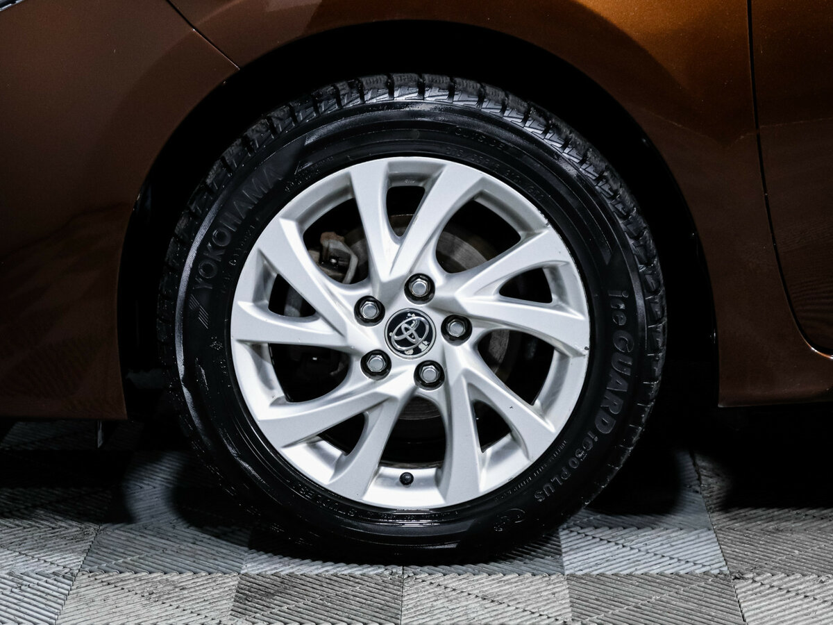 Toyota Corolla 2017 года с пробегом. Фото: #11