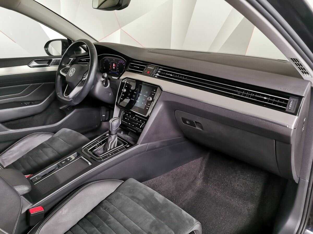 Volkswagen Passat 2021 года с пробегом. Фото: #7