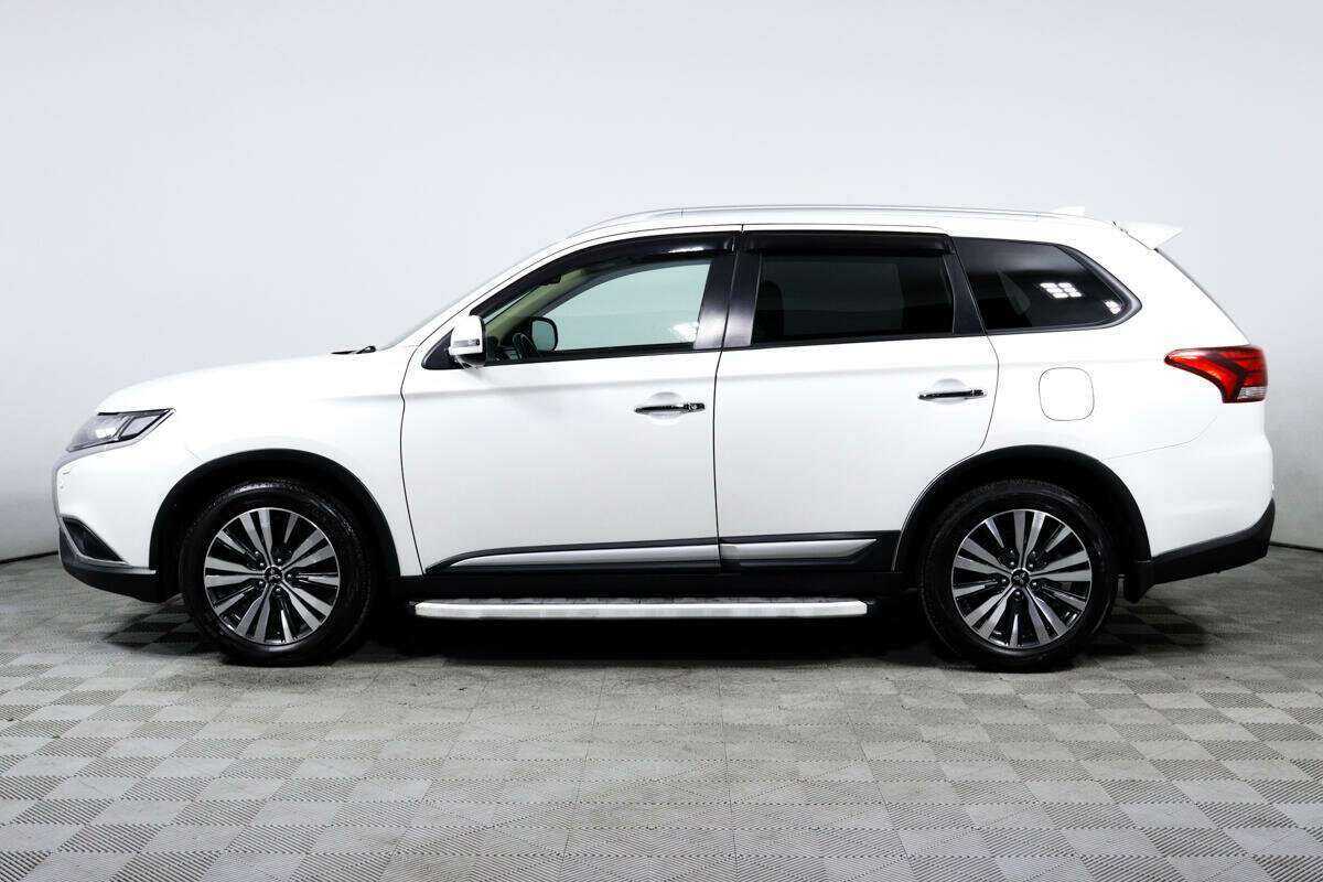 Mitsubishi Outlander 2019 года с пробегом. Фото: #7