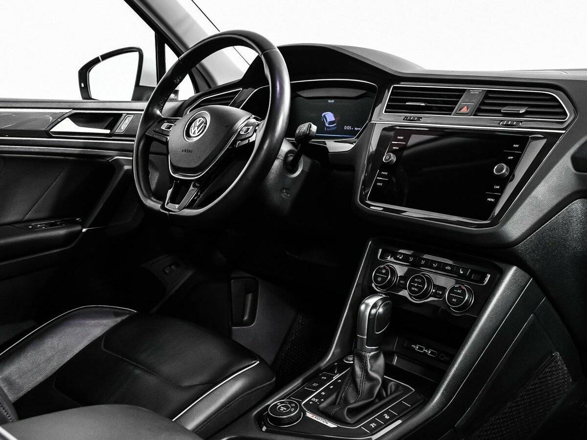 Volkswagen Tiguan 2018 года с пробегом. Фото: #8