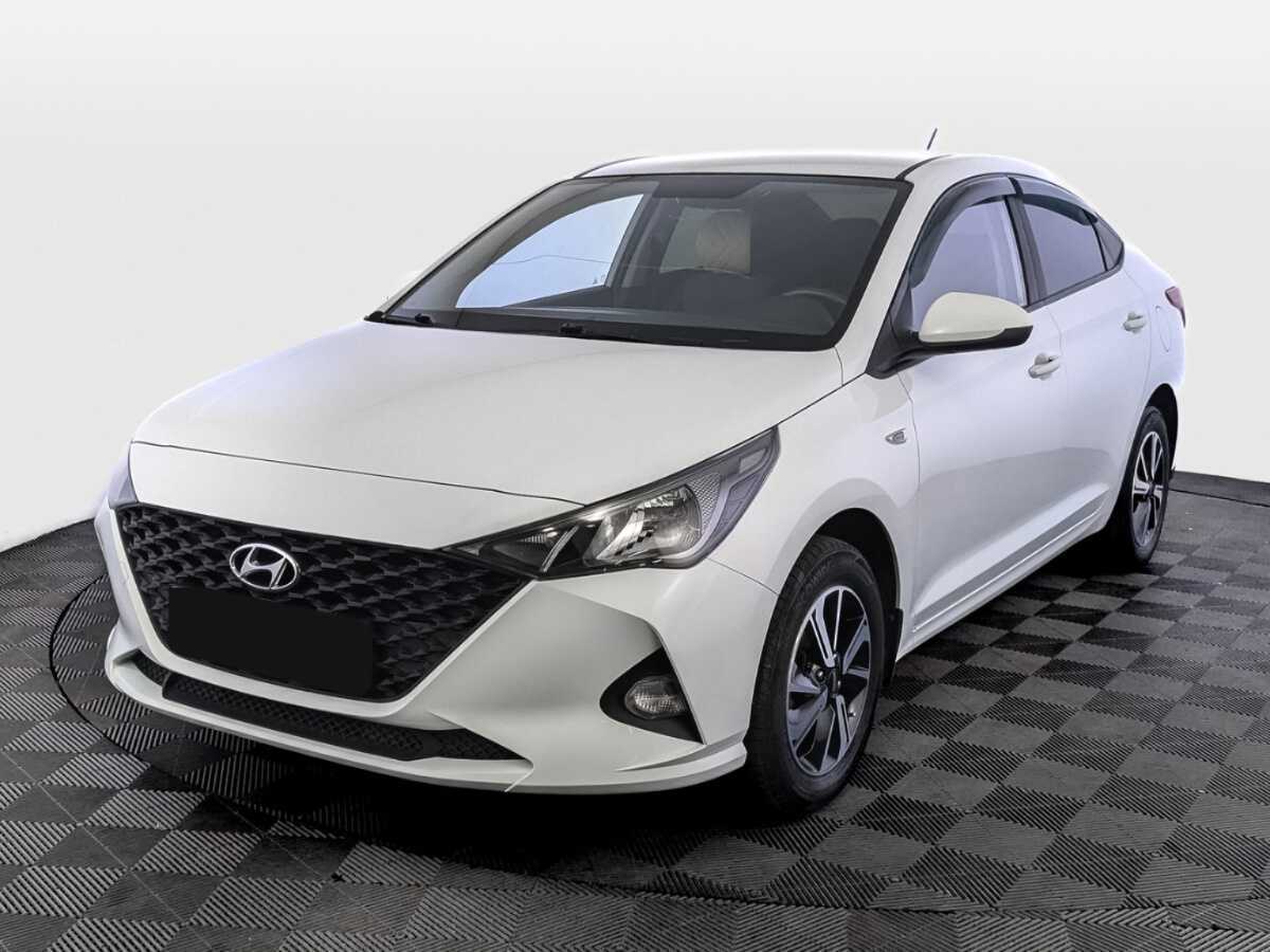 Hyundai Solaris 2020 года с пробегом. Посмотреть фото