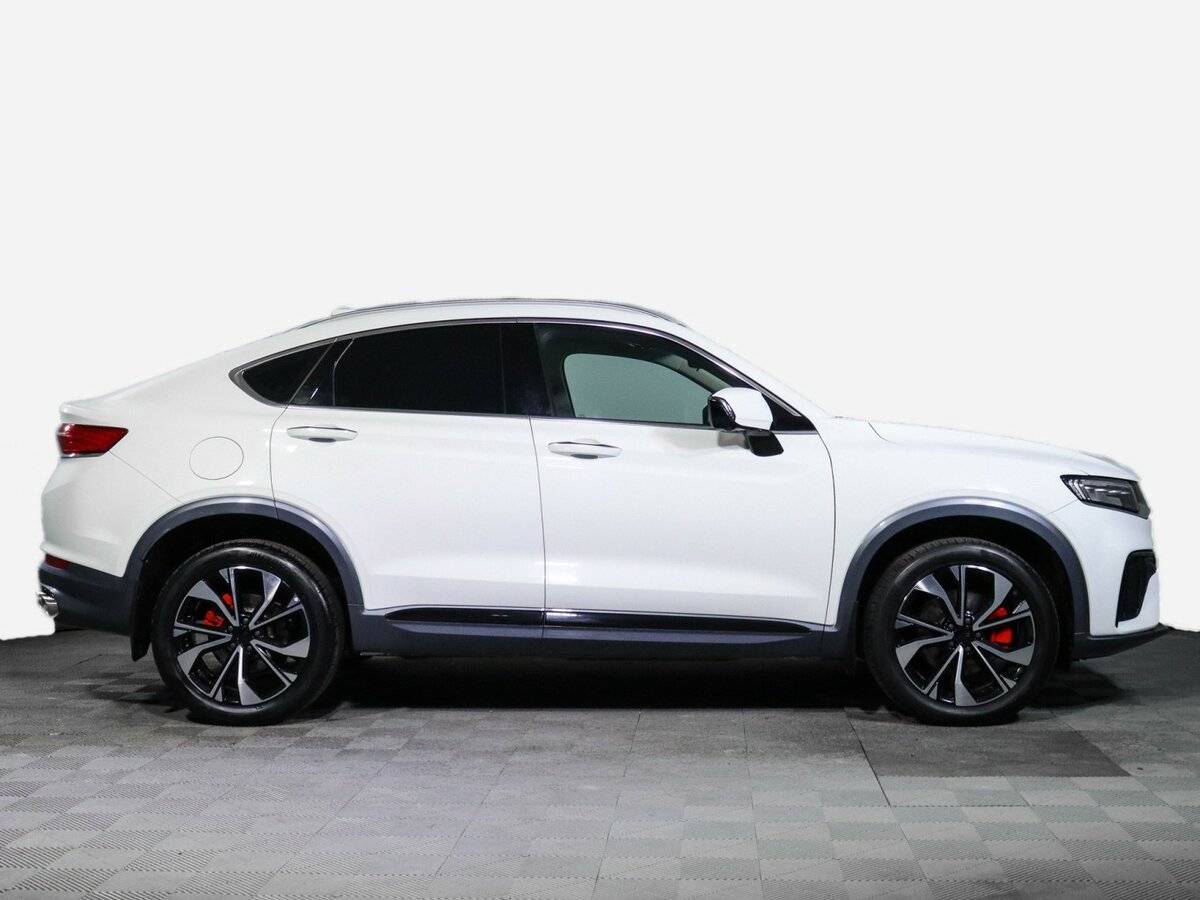 Geely Tugella 2022 года с пробегом. Фото: #3