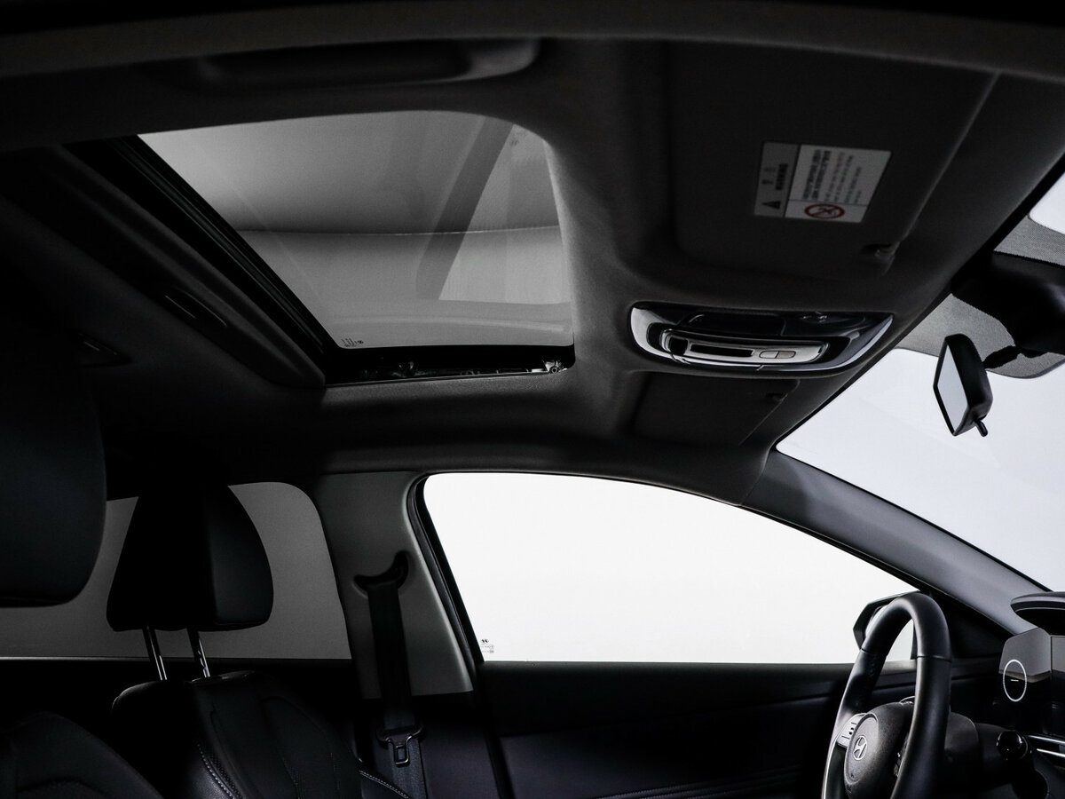 Hyundai Elantra 2024 года с пробегом. Фото: #14
