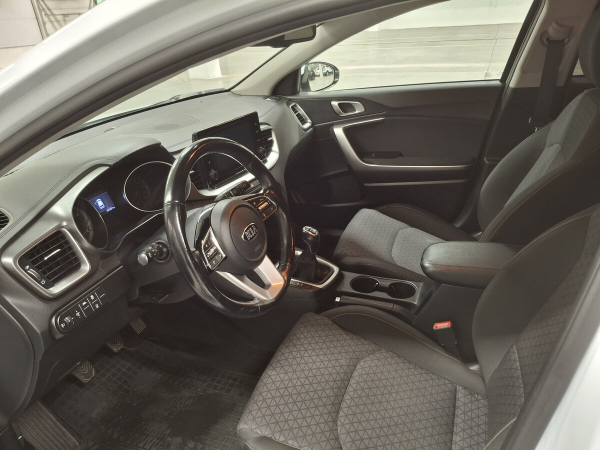 Kia Ceed 2019 года с пробегом. Фото: #14