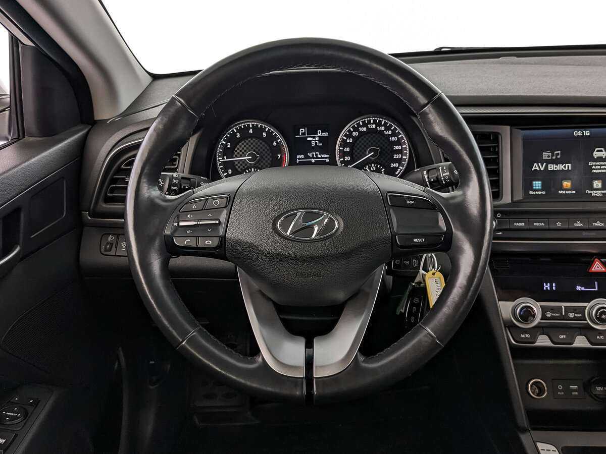 Hyundai Elantra 2020 года с пробегом. Фото: #17