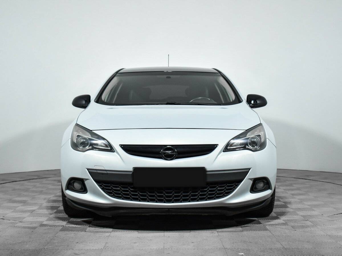 Opel Astra 2012 года с пробегом. Фото: #1