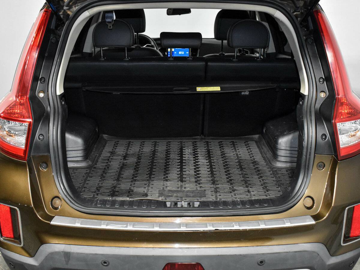 Geely Emgrand X7 2021 года с пробегом. Фото: #18