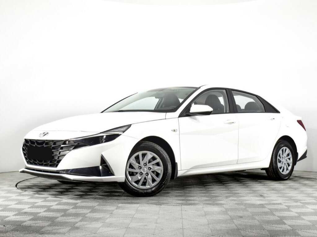 Hyundai Elantra 2021 года с пробегом. Посмотреть фото