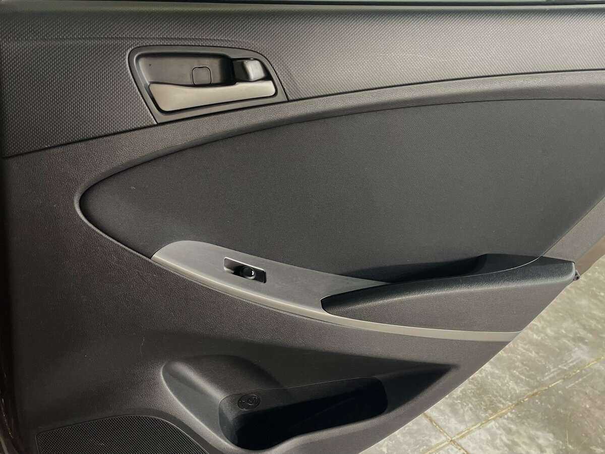 Hyundai Solaris 2015 года с пробегом. Фото: #21