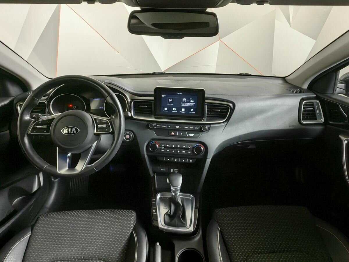 Kia Ceed 2019 года с пробегом. Фото: #9