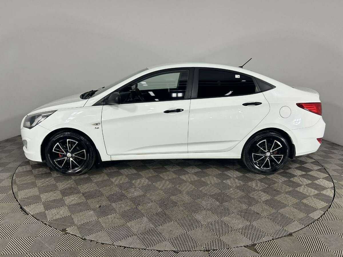 Hyundai Solaris 2015 года с пробегом. Фото: #4