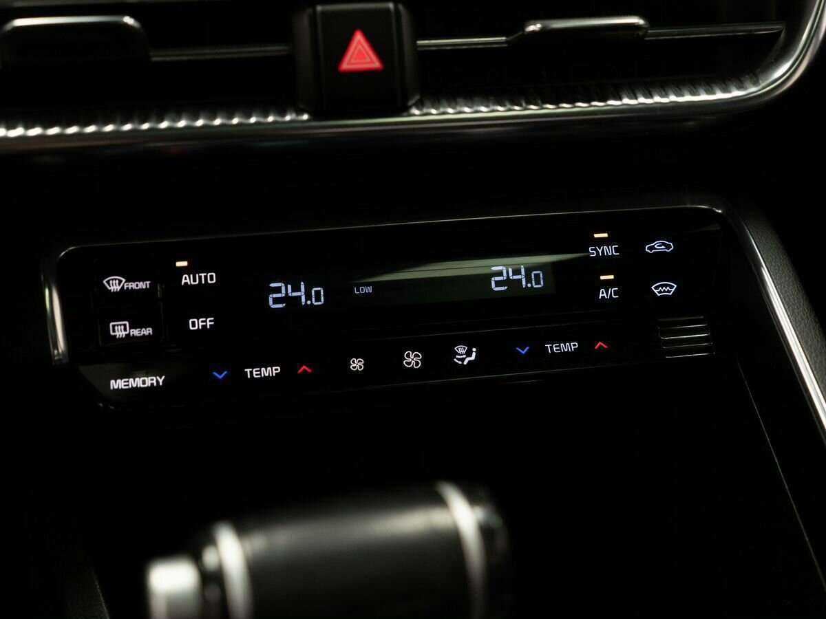 Kia K5 2020 года с пробегом. Фото: #10