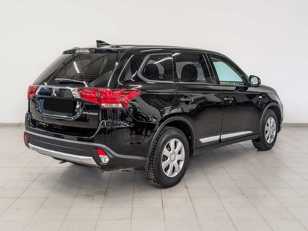 Mitsubishi Outlander 2018 года с пробегом. Фото: #4