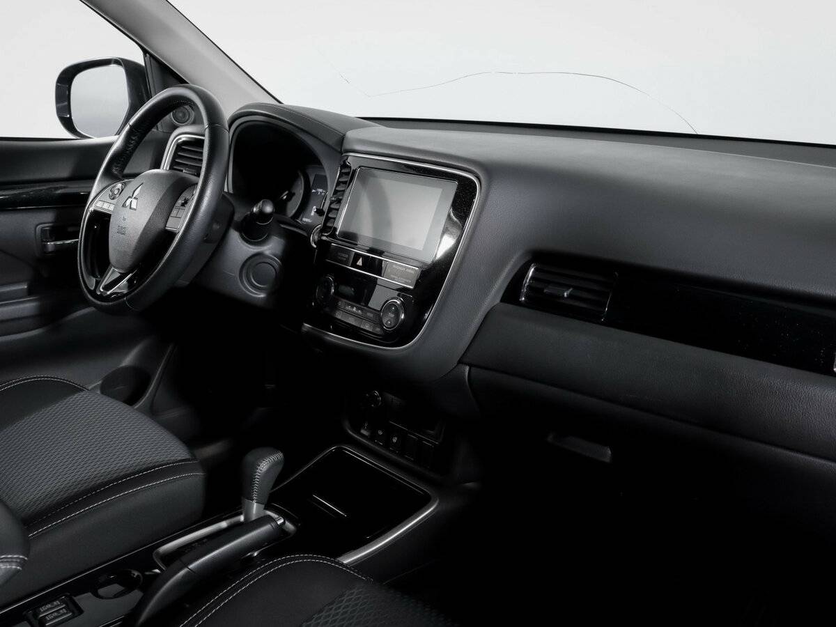 Mitsubishi Outlander 2019 года с пробегом. Фото: #8