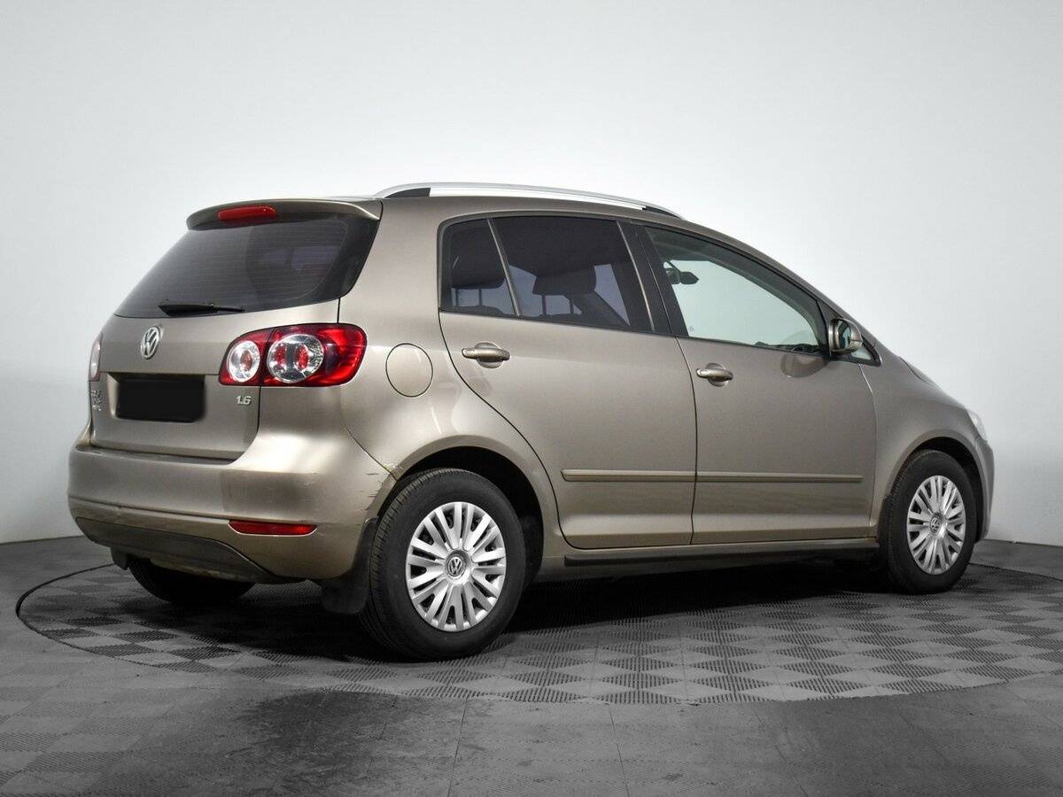 Volkswagen Golf Plus 2012 года с пробегом. Фото: #4