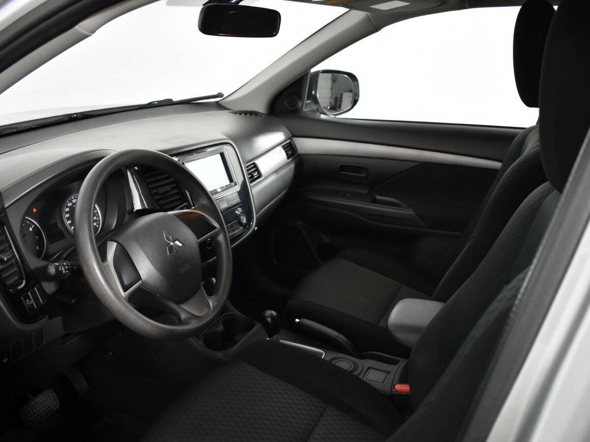 Mitsubishi Outlander 2015 года с пробегом. Фото: #8