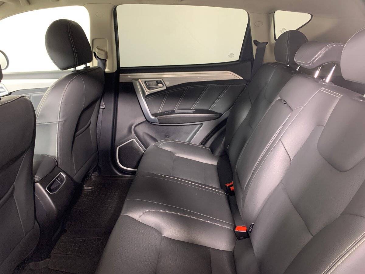 Geely Emgrand X7 2020 года с пробегом. Фото: #17