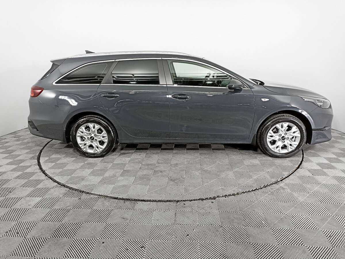 Kia Ceed 2022 года с пробегом. Фото: #3