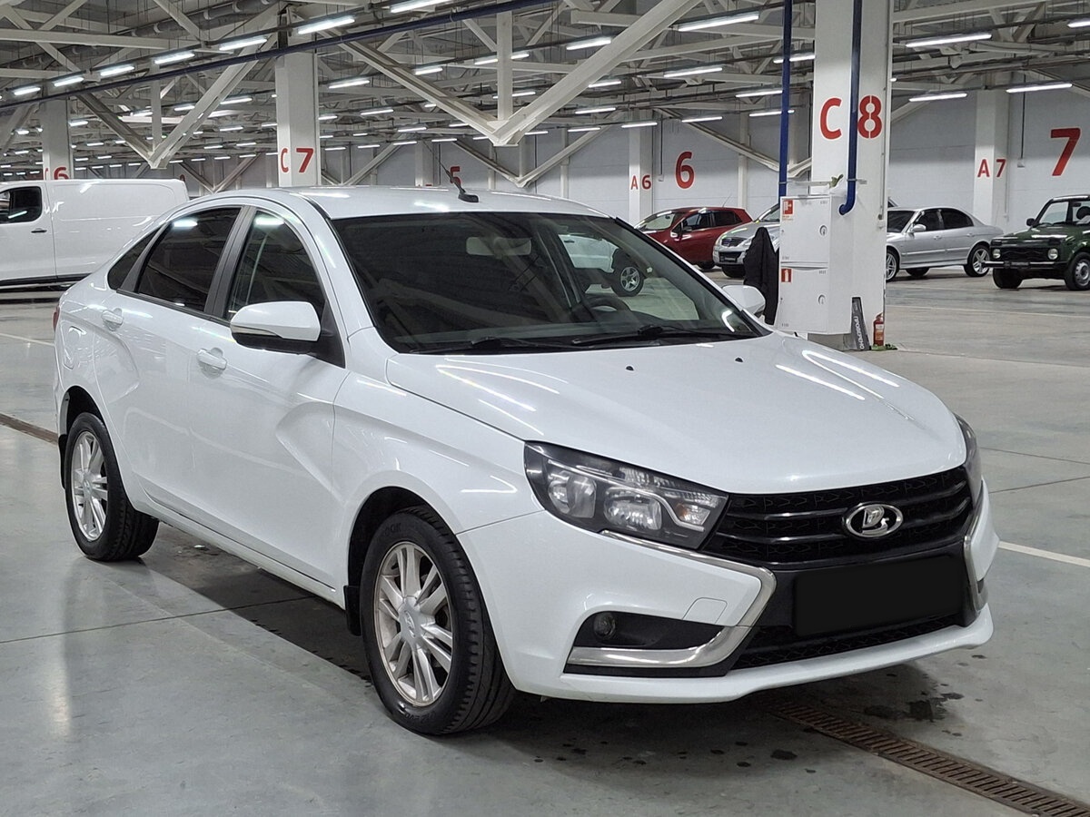 Lada (ВАЗ) Vesta 2017 года с пробегом. Фото: #2