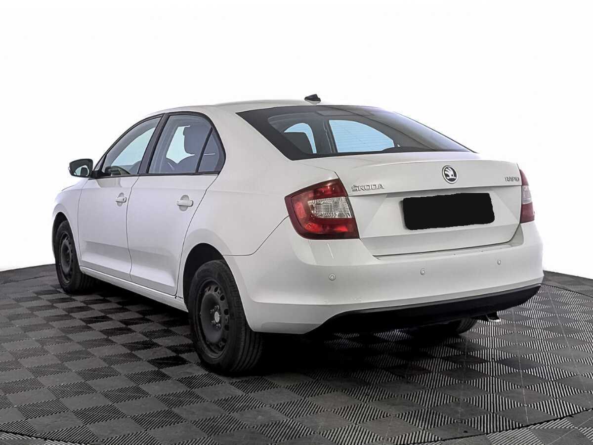 Skoda Rapid 2019 года с пробегом. Фото: #6