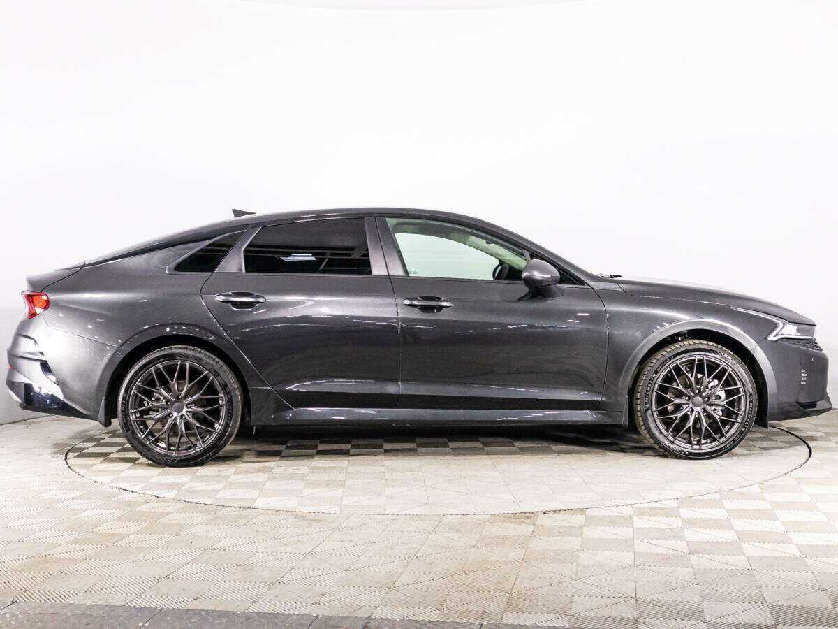 Kia K5 2021 года с пробегом. Фото: #3