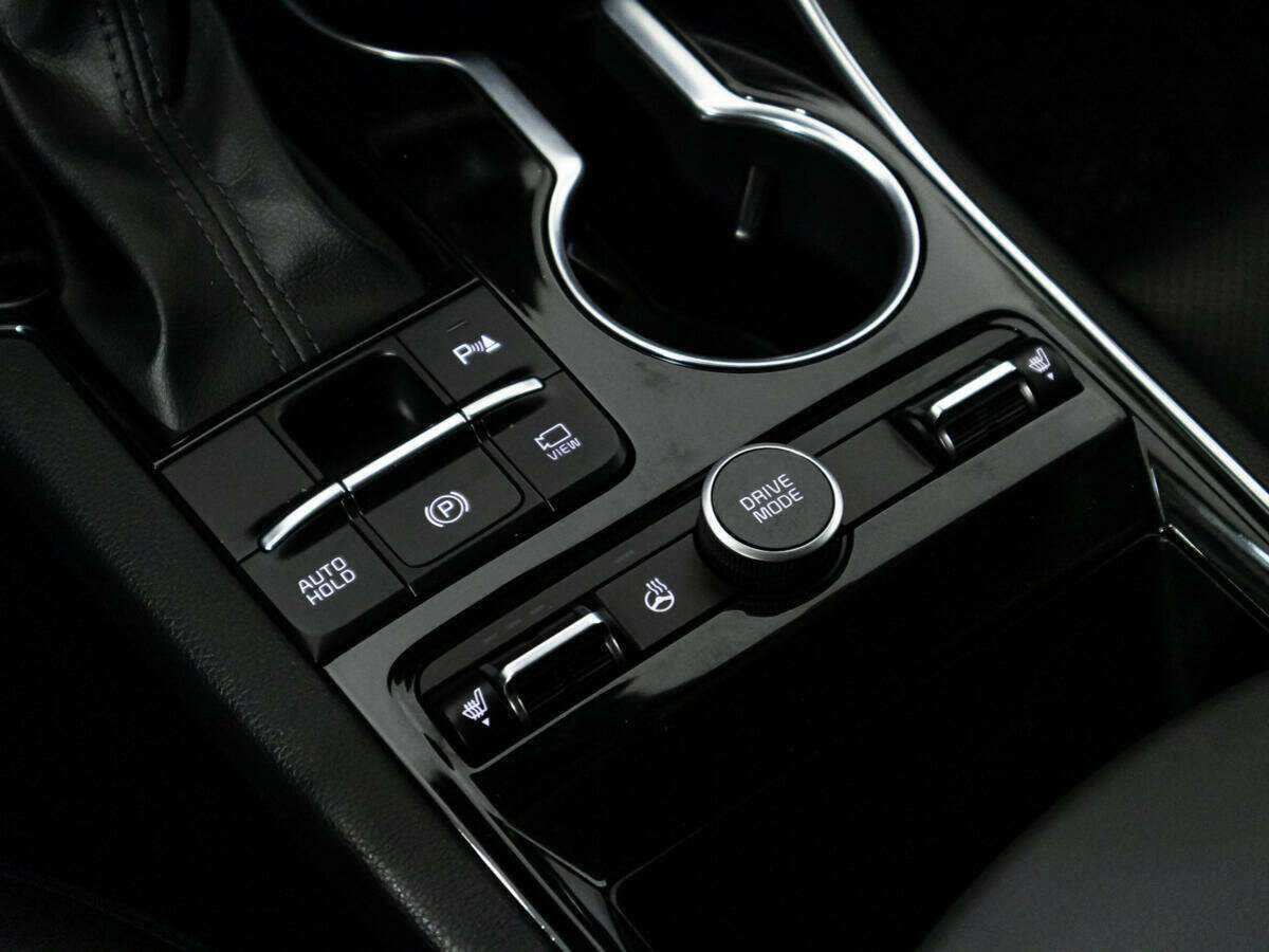 Kia K5 2021 года с пробегом. Фото: #17